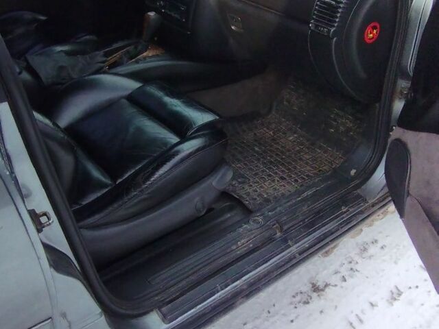 Сірий Опель Омега, об'ємом двигуна 2 л та пробігом 3 тис. км за 2500 $, фото 6 на Automoto.ua