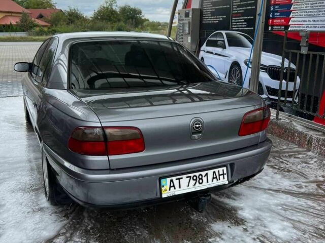 Серый Опель Омега, объемом двигателя 2 л и пробегом 300 тыс. км за 2000 $, фото 3 на Automoto.ua