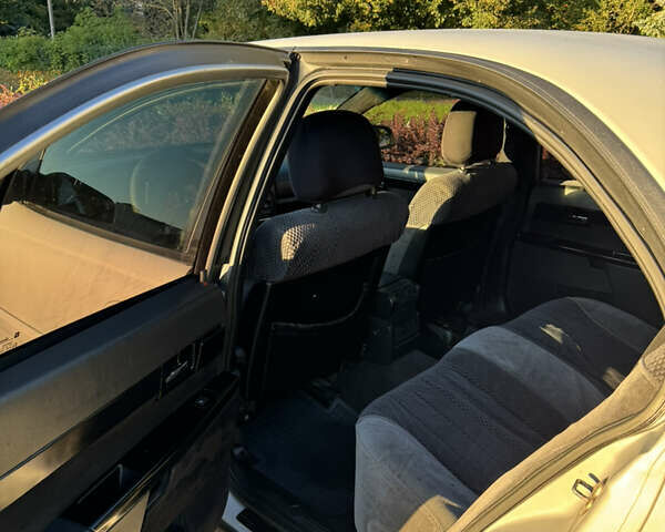 Серый Опель Омега, объемом двигателя 2.5 л и пробегом 462 тыс. км за 2800 $, фото 11 на Automoto.ua