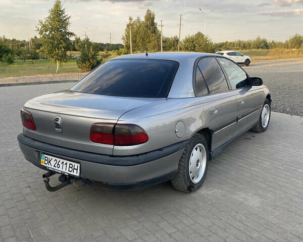 Серый Опель Омега, объемом двигателя 2 л и пробегом 195 тыс. км за 1650 $, фото 14 на Automoto.ua