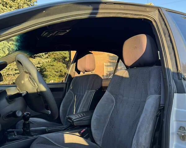 Серый Опель Омега, объемом двигателя 2.5 л и пробегом 462 тыс. км за 2800 $, фото 9 на Automoto.ua