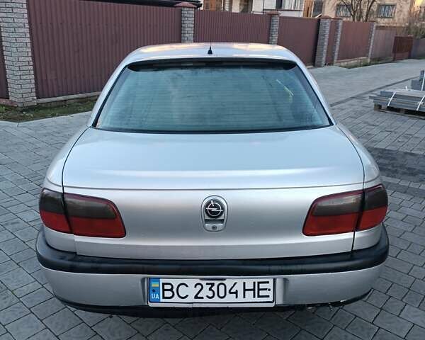 Серый Опель Омега, объемом двигателя 2 л и пробегом 408 тыс. км за 2250 $, фото 5 на Automoto.ua