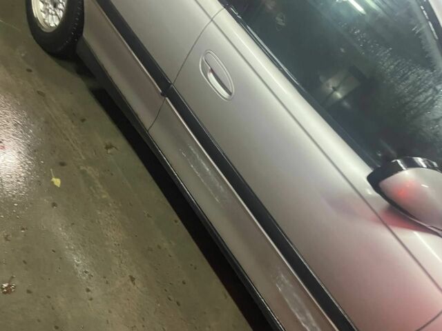 Сірий Опель Омега, об'ємом двигуна 2 л та пробігом 350 тис. км за 2000 $, фото 6 на Automoto.ua