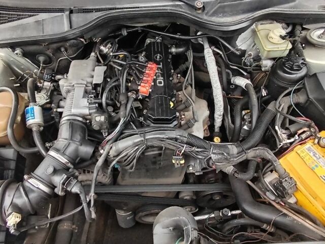 Серый Опель Омега, объемом двигателя 2 л и пробегом 470 тыс. км за 1700 $, фото 5 на Automoto.ua