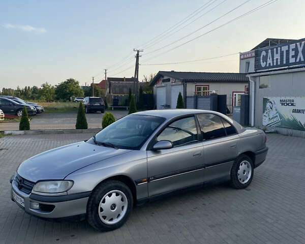 Серый Опель Омега, объемом двигателя 2 л и пробегом 195 тыс. км за 1650 $, фото 1 на Automoto.ua