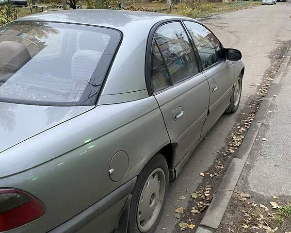 Серый Опель Омега, объемом двигателя 2 л и пробегом 400 тыс. км за 1699 $, фото 7 на Automoto.ua