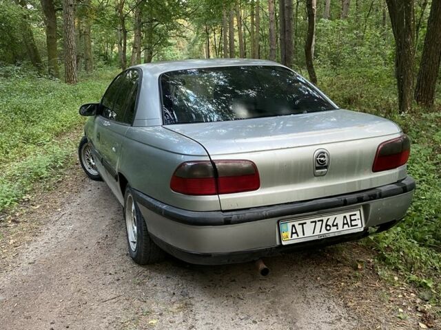 Сірий Опель Омега, об'ємом двигуна 2 л та пробігом 300 тис. км за 1400 $, фото 5 на Automoto.ua