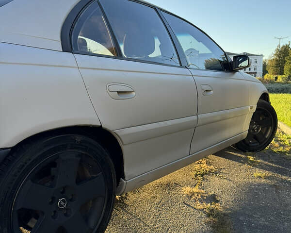 Серый Опель Омега, объемом двигателя 2.5 л и пробегом 462 тыс. км за 2800 $, фото 6 на Automoto.ua