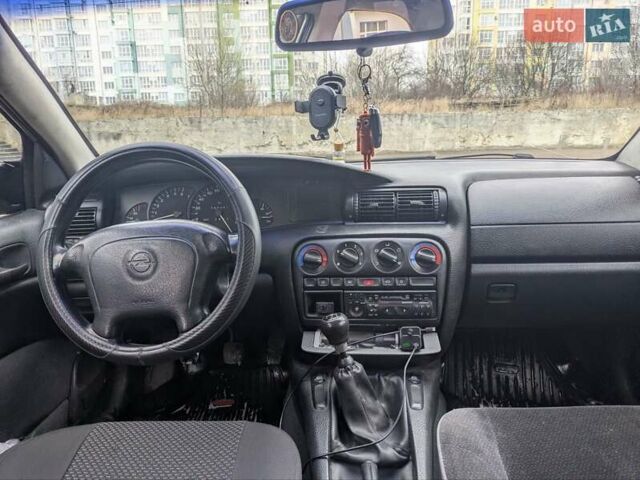 Серый Опель Омега, объемом двигателя 2 л и пробегом 281 тыс. км за 1450 $, фото 13 на Automoto.ua