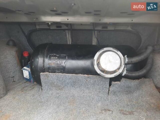 Серый Опель Омега, объемом двигателя 2 л и пробегом 120 тыс. км за 1550 $, фото 24 на Automoto.ua