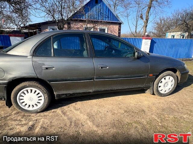 Серый Опель Омега, объемом двигателя 2 л и пробегом 0 тыс. км за 1250 $, фото 2 на Automoto.ua