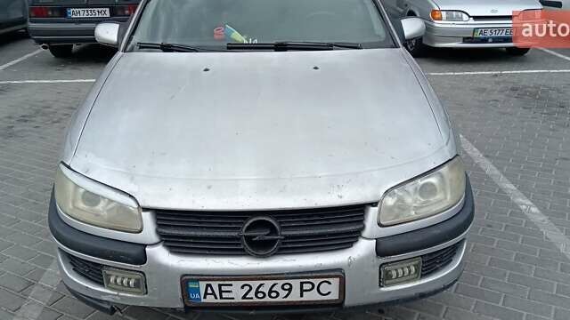 Серый Опель Омега, объемом двигателя 2 л и пробегом 470 тыс. км за 1700 $, фото 8 на Automoto.ua