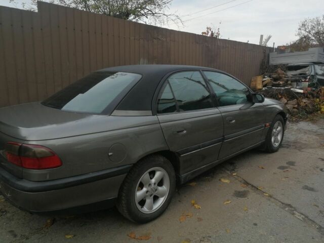 Опель Омега 1995 в Киеве на Automoto.ua Серый Опель Омега, объемом двигателя 2 л и пробегом 162 тыс. км за 2100 $, фото 3 на Automoto.ua