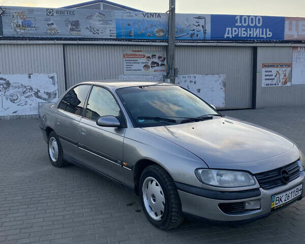 Серый Опель Омега, объемом двигателя 2 л и пробегом 195 тыс. км за 1650 $, фото 13 на Automoto.ua