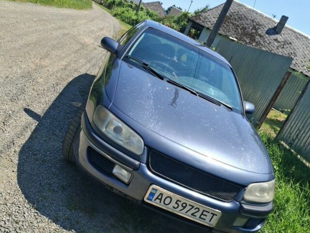 Сірий Опель Омега, об'ємом двигуна 2 л та пробігом 368 тис. км за 1350 $, фото 2 на Automoto.ua