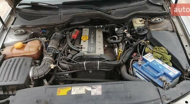 Серый Опель Омега, объемом двигателя 2 л и пробегом 37 тыс. км за 2500 $, фото 8 на Automoto.ua