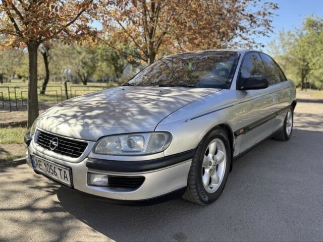 Серый Опель Омега, объемом двигателя 2.5 л и пробегом 2 тыс. км за 2000 $, фото 1 на Automoto.ua