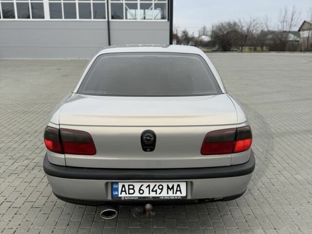 Серый Опель Омега, объемом двигателя 2 л и пробегом 330 тыс. км за 2550 $, фото 5 на Automoto.ua