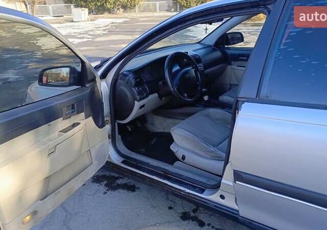 Серый Опель Омега, объемом двигателя 2.5 л и пробегом 377 тыс. км за 2200 $, фото 8 на Automoto.ua