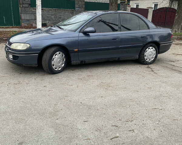 Серый Опель Омега, объемом двигателя 2 л и пробегом 235 тыс. км за 2600 $, фото 8 на Automoto.ua