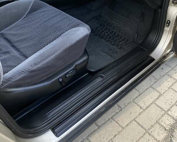 Серый Опель Омега, объемом двигателя 2 л и пробегом 250 тыс. км за 2500 $, фото 27 на Automoto.ua