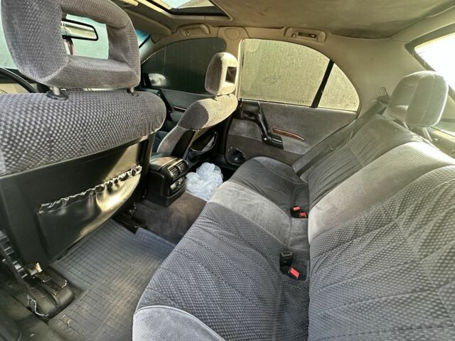 Серый Опель Омега, объемом двигателя 2.5 л и пробегом 300 тыс. км за 850 $, фото 7 на Automoto.ua