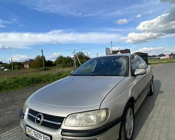 Серый Опель Омега, объемом двигателя 2 л и пробегом 250 тыс. км за 2500 $, фото 30 на Automoto.ua