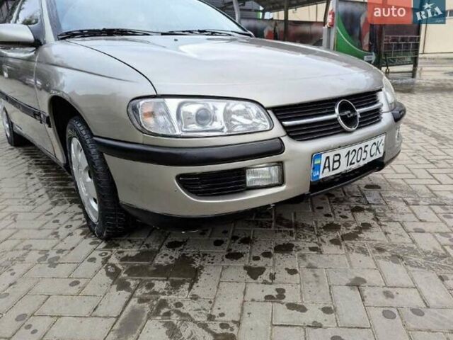 Серый Опель Омега, объемом двигателя 2 л и пробегом 400 тыс. км за 1900 $, фото 2 на Automoto.ua