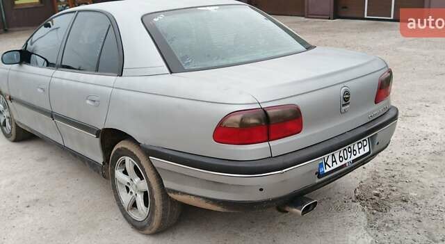 Серый Опель Омега, объемом двигателя 2 л и пробегом 37 тыс. км за 2500 $, фото 2 на Automoto.ua