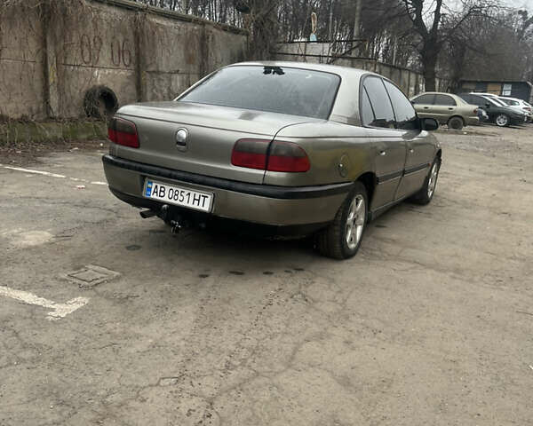 Серый Опель Омега, объемом двигателя 2 л и пробегом 400 тыс. км за 2500 $, фото 11 на Automoto.ua