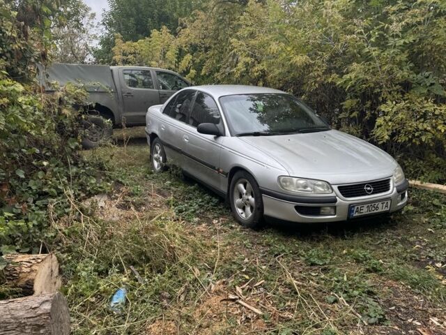 Серый Опель Омега, объемом двигателя 2.5 л и пробегом 2 тыс. км за 2000 $, фото 3 на Automoto.ua