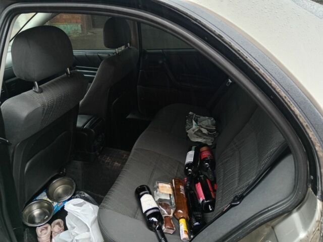 Сірий Опель Омега, об'ємом двигуна 2 л та пробігом 277 тис. км за 3000 $, фото 4 на Automoto.ua