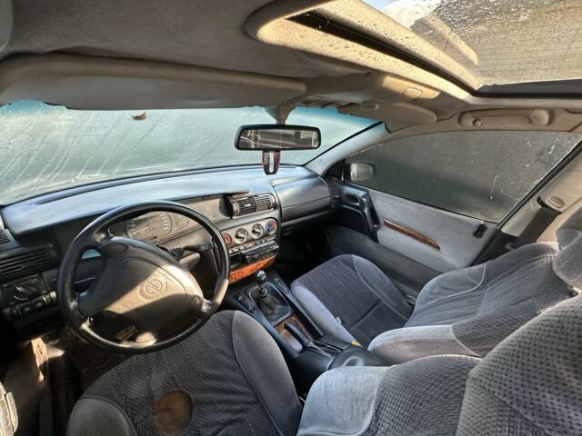 Серый Опель Омега, объемом двигателя 2.5 л и пробегом 300 тыс. км за 850 $, фото 9 на Automoto.ua