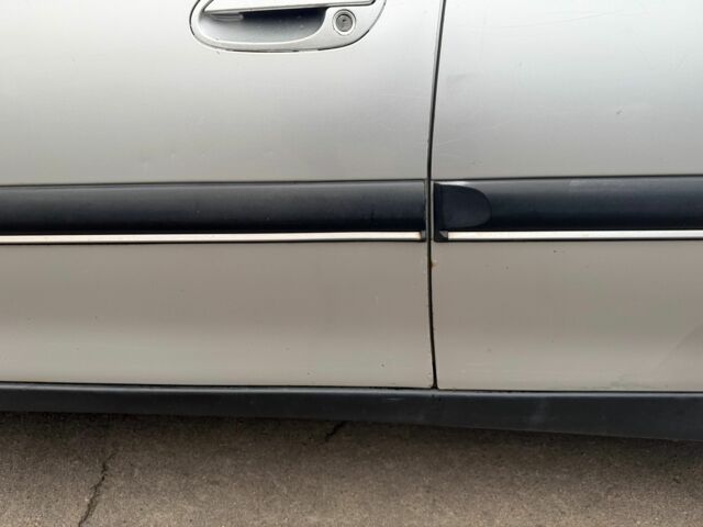 Серый Опель Омега, объемом двигателя 2 л и пробегом 278 тыс. км за 2400 $, фото 5 на Automoto.ua