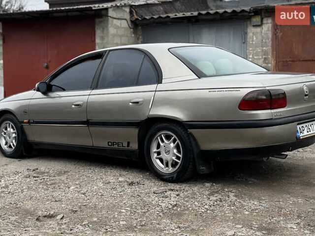 Серый Опель Омега, объемом двигателя 2 л и пробегом 297 тыс. км за 1950 $, фото 2 на Automoto.ua