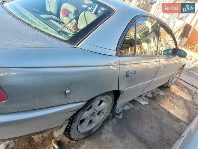 Серый Опель Омега, объемом двигателя 2 л и пробегом 333 тыс. км за 2000 $, фото 3 на Automoto.ua