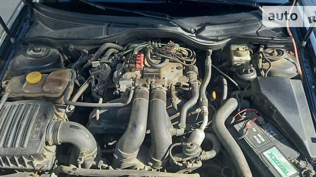 Сірий Опель Омега, об'ємом двигуна 2.5 л та пробігом 260 тис. км за 2000 $, фото 10 на Automoto.ua