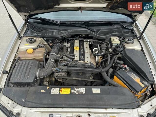 Серый Опель Омега, объемом двигателя 2 л и пробегом 250 тыс. км за 2500 $, фото 7 на Automoto.ua