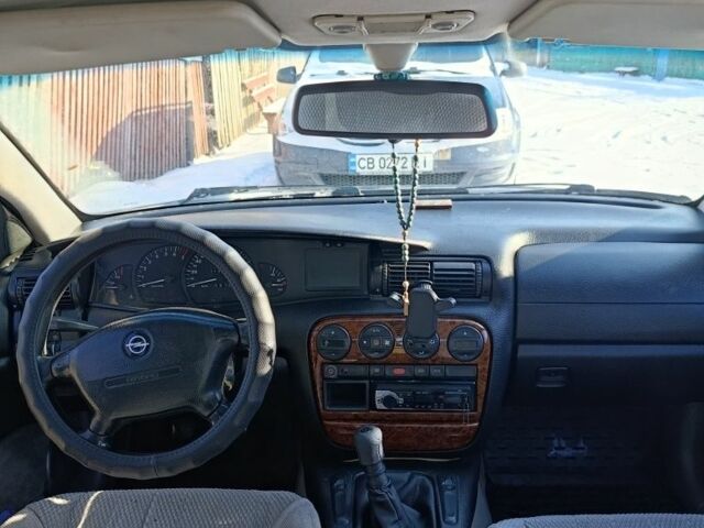 Сірий Опель Омега, об'ємом двигуна 2 л та пробігом 300 тис. км за 2200 $, фото 5 на Automoto.ua