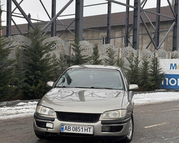 Серый Опель Омега, объемом двигателя 2 л и пробегом 300 тыс. км за 2500 $, фото 2 на Automoto.ua