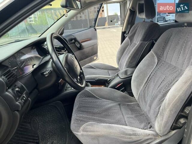 Серый Опель Омега, объемом двигателя 2 л и пробегом 250 тыс. км за 2500 $, фото 9 на Automoto.ua