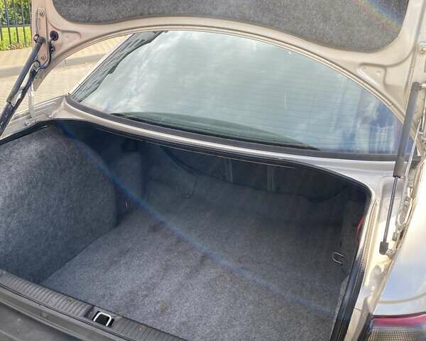 Серый Опель Омега, объемом двигателя 2 л и пробегом 250 тыс. км за 2500 $, фото 32 на Automoto.ua