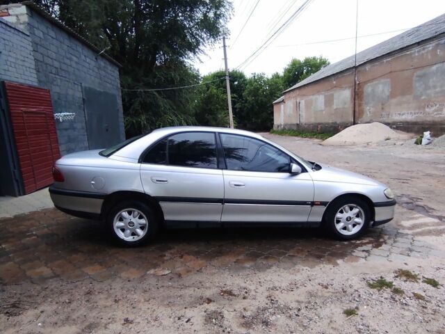 Серый Опель Омега, объемом двигателя 2.5 л и пробегом 2 тыс. км за 2399 $, фото 4 на Automoto.ua