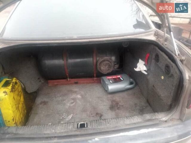 Серый Опель Омега, объемом двигателя 2 л и пробегом 300 тыс. км за 1500 $, фото 6 на Automoto.ua