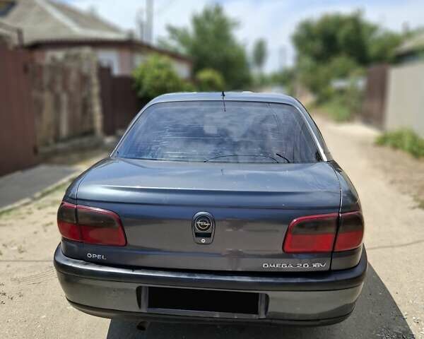 Опель Омега 1997 у Миколаєві на Automoto.ua Сірий Опель Омега, об'ємом двигуна 2 л та пробігом 540 тис. км за 3000 $, фото 1 на Automoto.ua