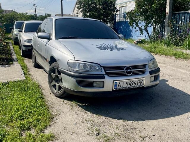 Опель Омега 1997 в Виноградове на Automoto.ua Серый Опель Омега, объемом двигателя 2 л и пробегом 640 тыс. км за 1500 $, фото 1 на Automoto.ua