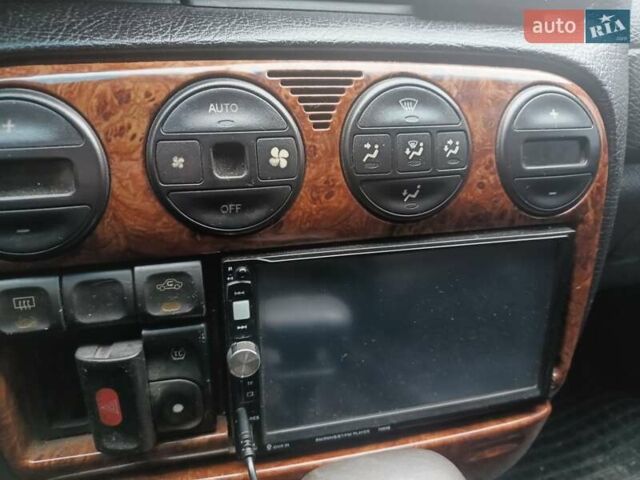 Серый Опель Омега, объемом двигателя 2.5 л и пробегом 398 тыс. км за 2400 $, фото 12 на Automoto.ua