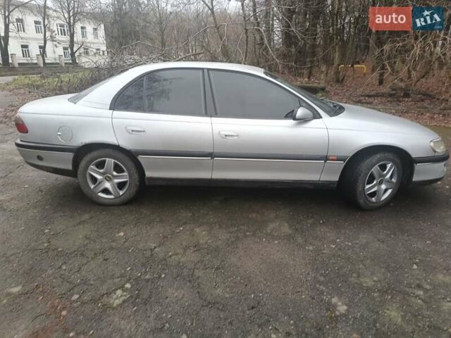 Серый Опель Омега, объемом двигателя 2.5 л и пробегом 398 тыс. км за 2400 $, фото 3 на Automoto.ua