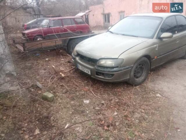 Серый Опель Омега, объемом двигателя 2 л и пробегом 300 тыс. км за 1500 $, фото 4 на Automoto.ua