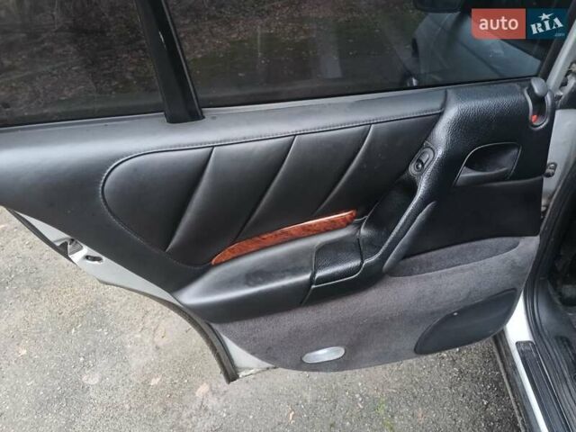 Серый Опель Омега, объемом двигателя 2.5 л и пробегом 398 тыс. км за 2400 $, фото 9 на Automoto.ua